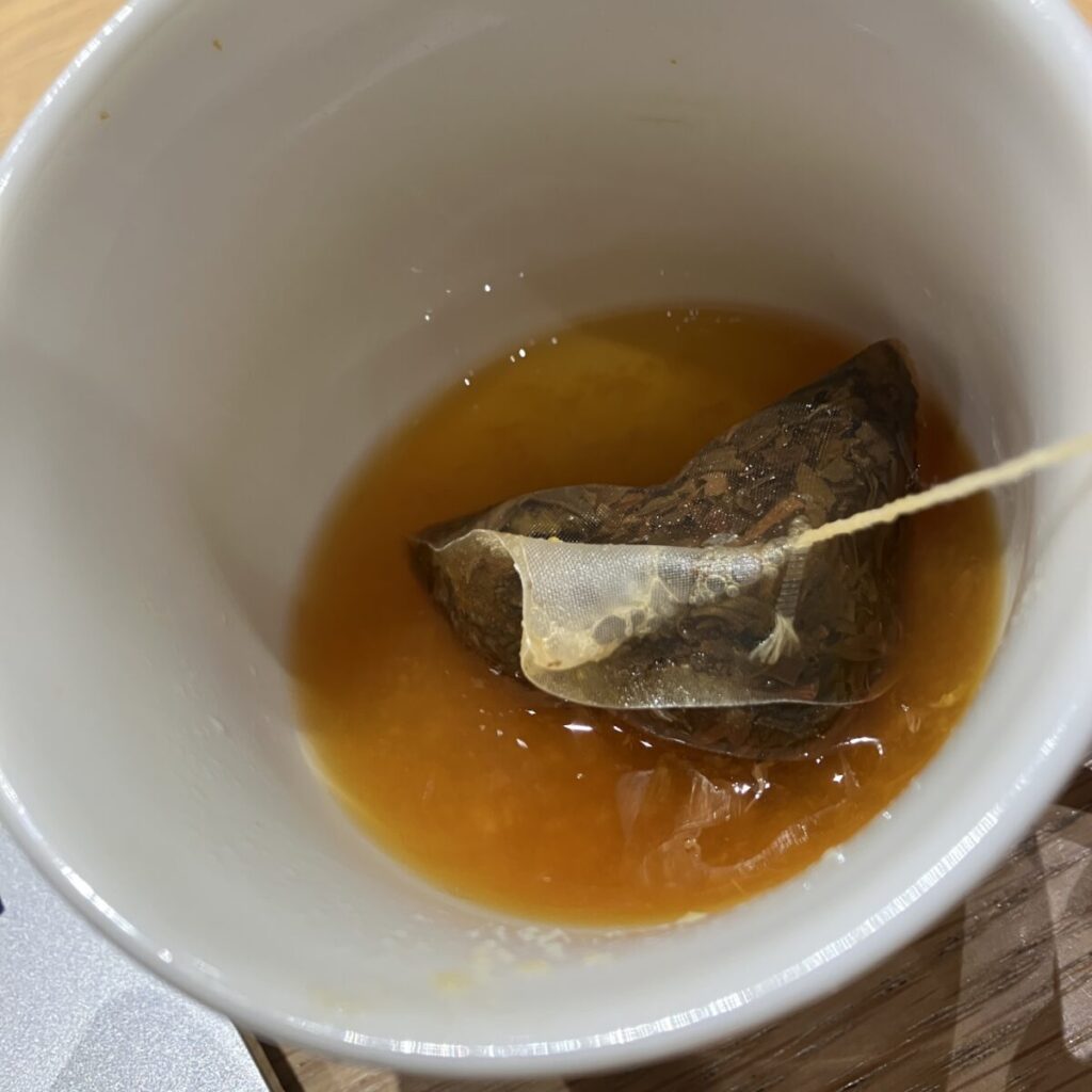 果肉が底にたまりやすいので飲み方にコツがいる