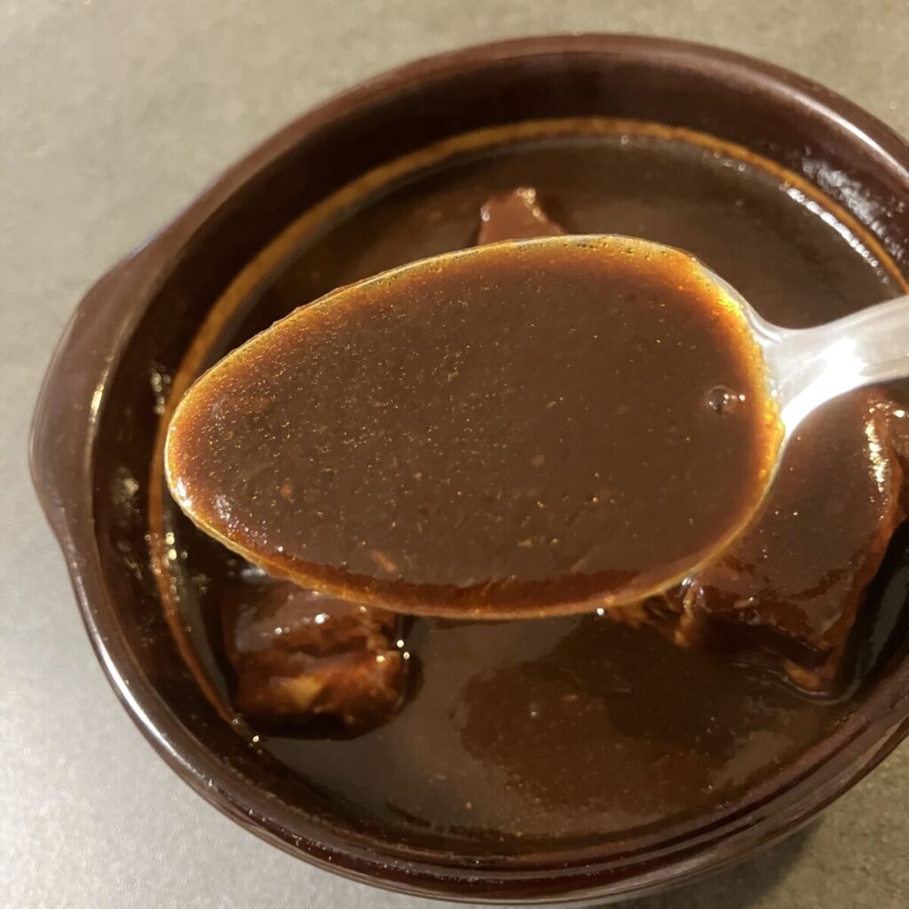濃厚なデミグラスソースの味わいがうますぎる