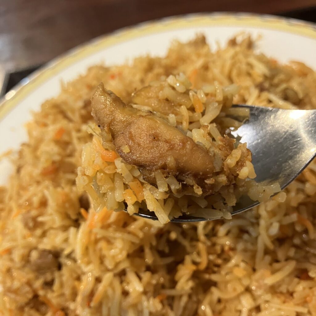 ドライカレーの亜種だとは思わないほうがいい（全く別物）