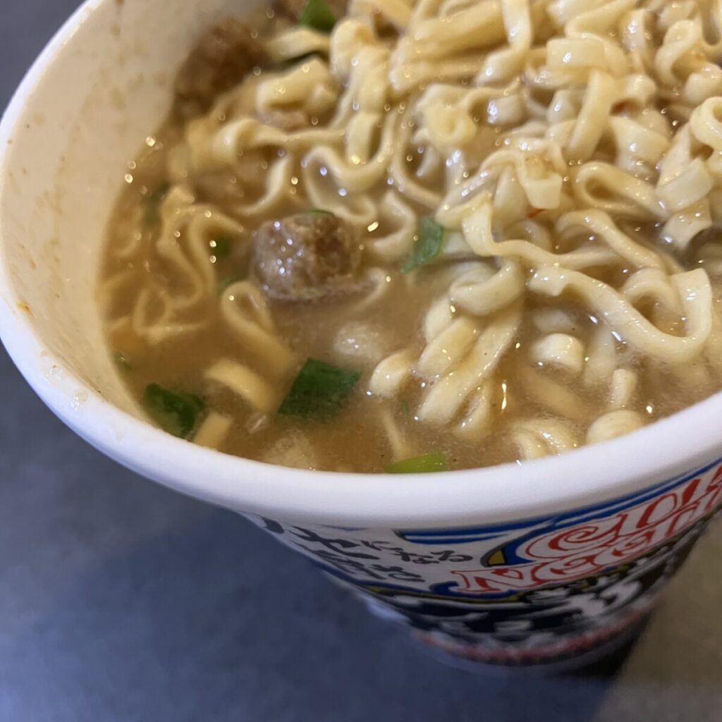 カップヌードル魚豚のスープ