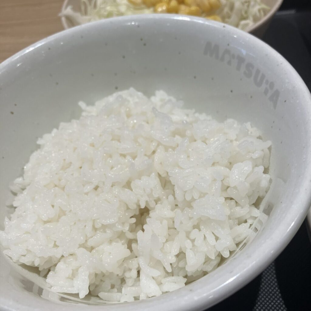 松屋の米(国産とアメリカ産のブレンド)を食べた感想レビュー