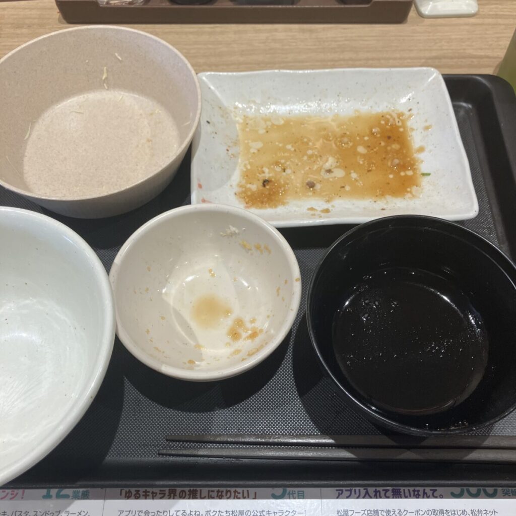 まとめ：松屋の牛カルビ定食はお肉薄いけど脂のうまみでご飯いけちゃうやつ