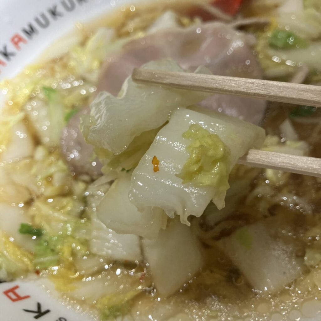 神座ラーメンの白菜