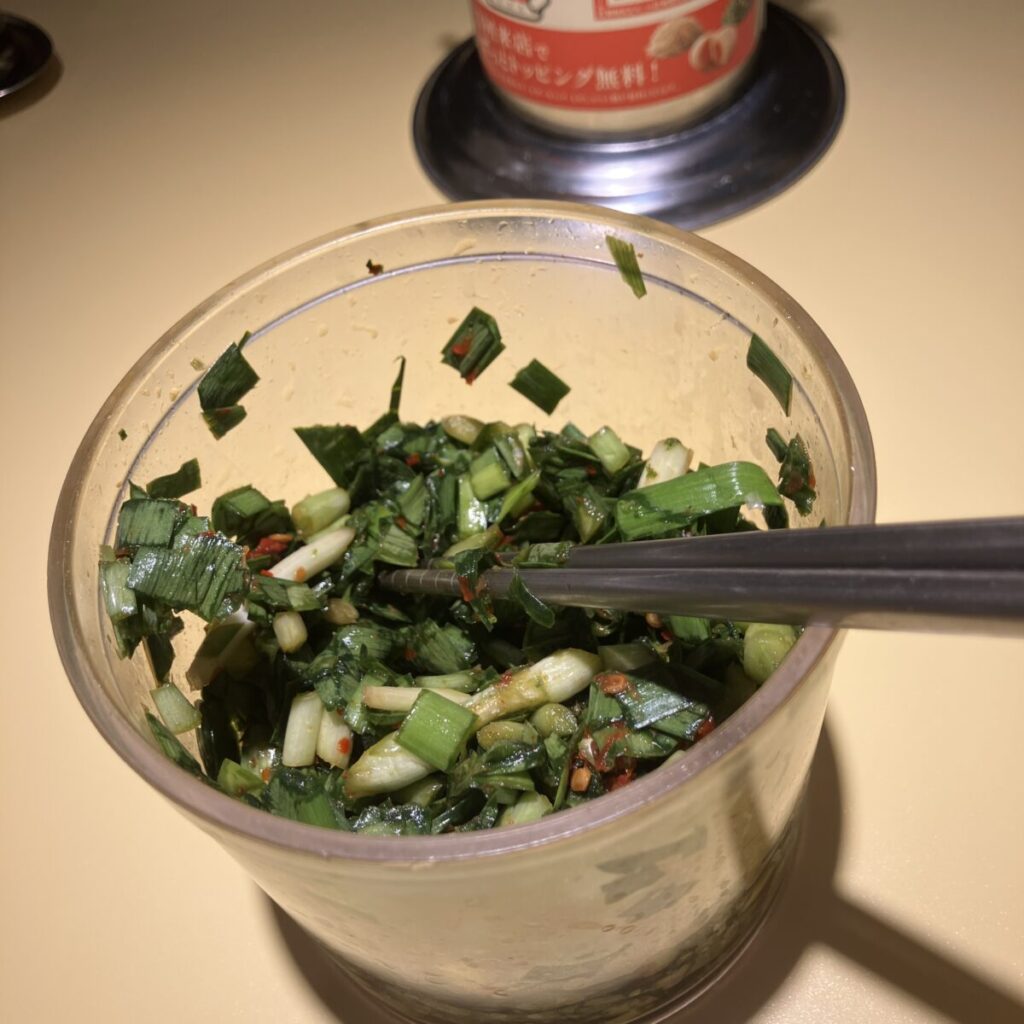 神座ラーメンの卓上ニラ