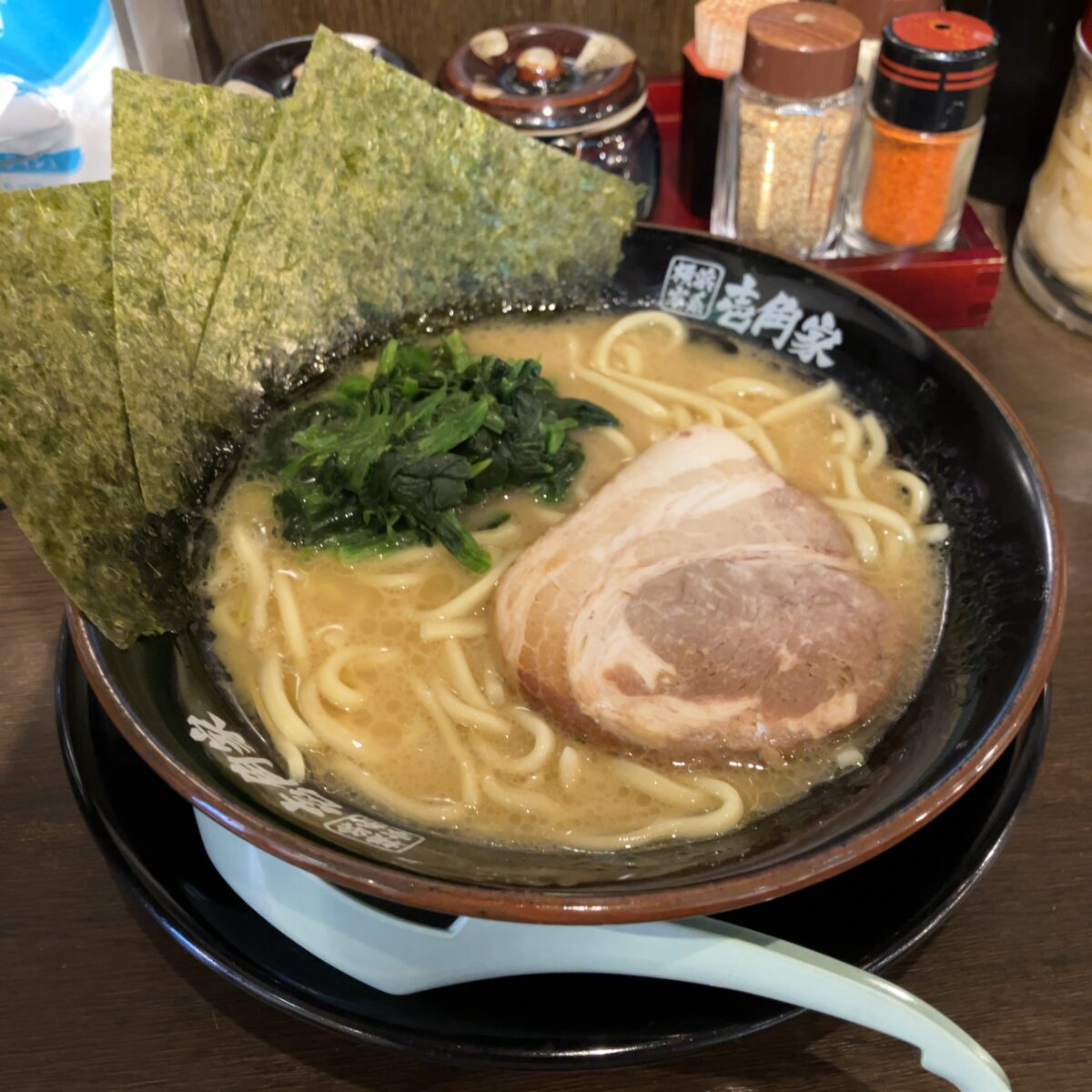 壱角家がまずいと言われる6つの理由！家系じゃないと言われるけど横浜家系の味でした