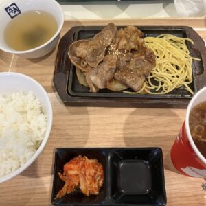 牛角焼肉食堂がまずいと言われる3つの理由！フードコート飯としては普通にうまい