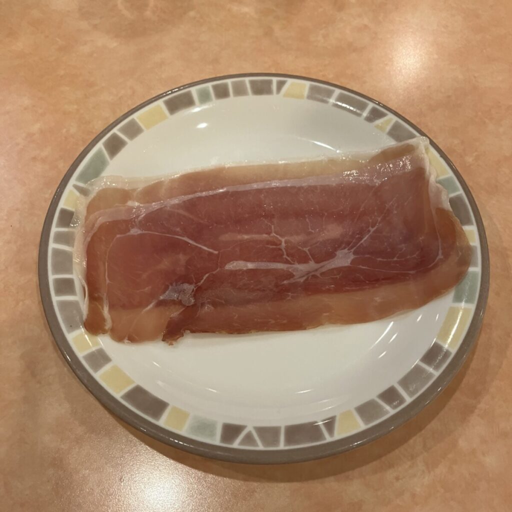 サイゼリヤの生ハムがまずいと言われる3つの理由！ハモン・セラーノは軽めだけど普通に美味しい